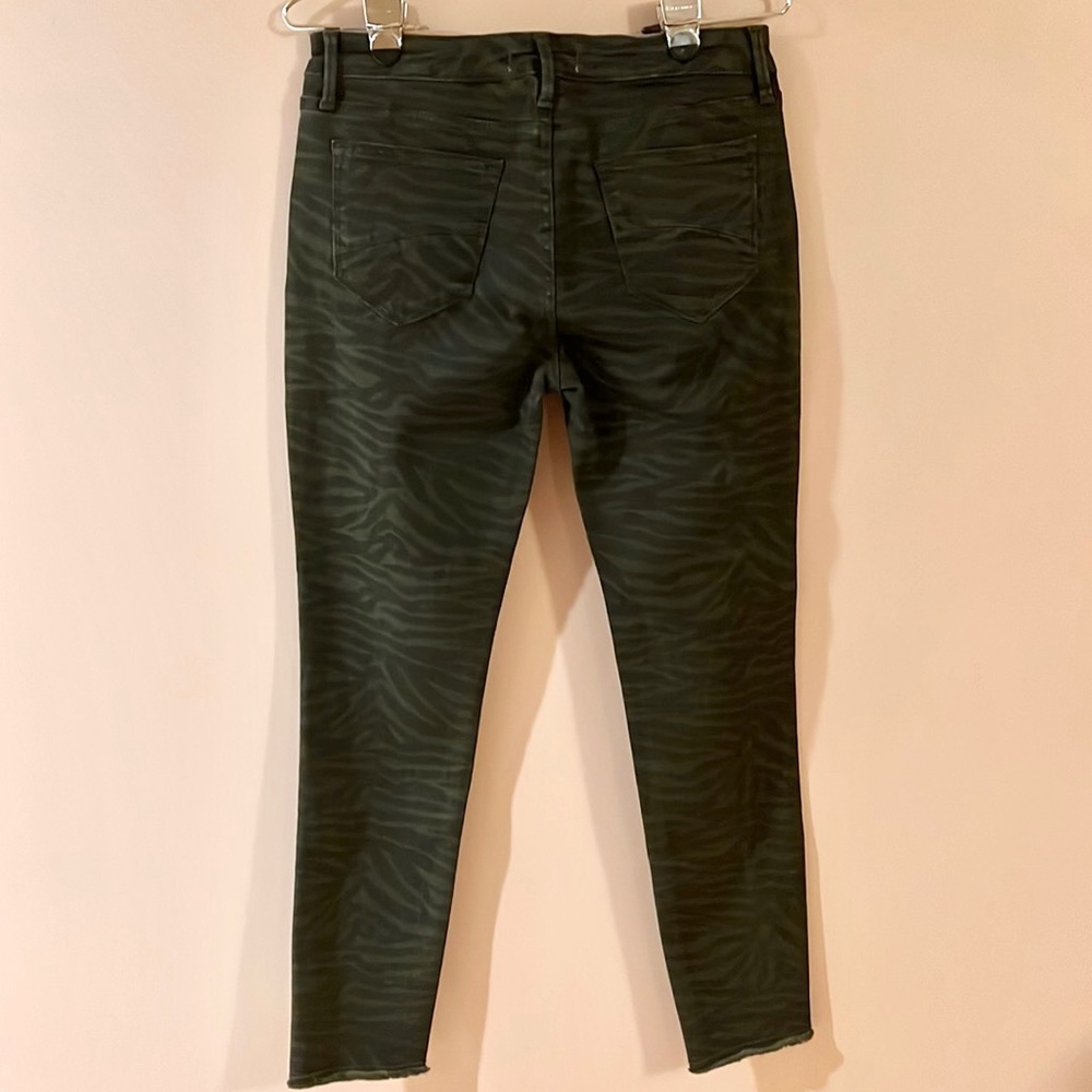 Driftwood Jackie Jeans - Picture 5 of 7